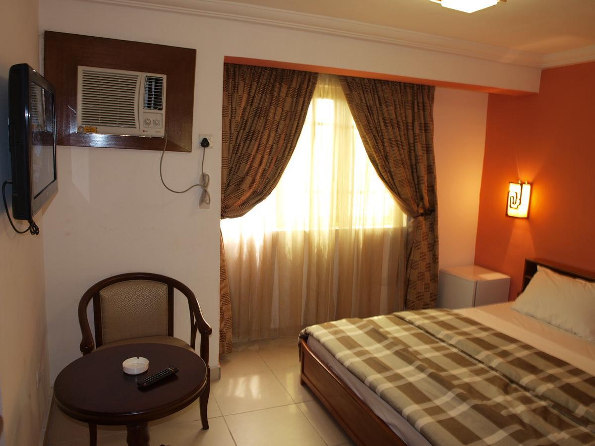 Apollo Hotel Lagos Exterior foto
